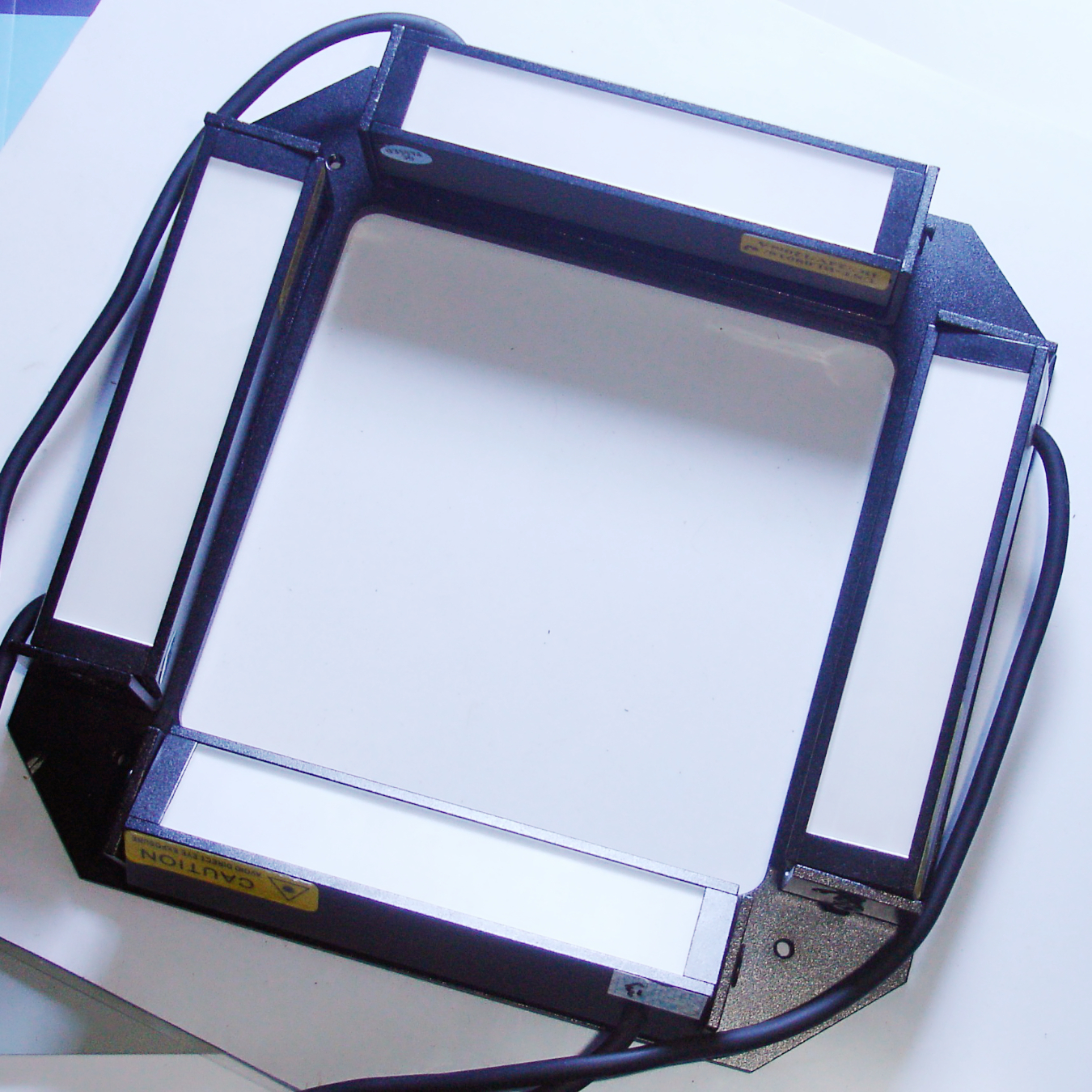 1501906236913926.jpg 四面可调LED光源图.jpg